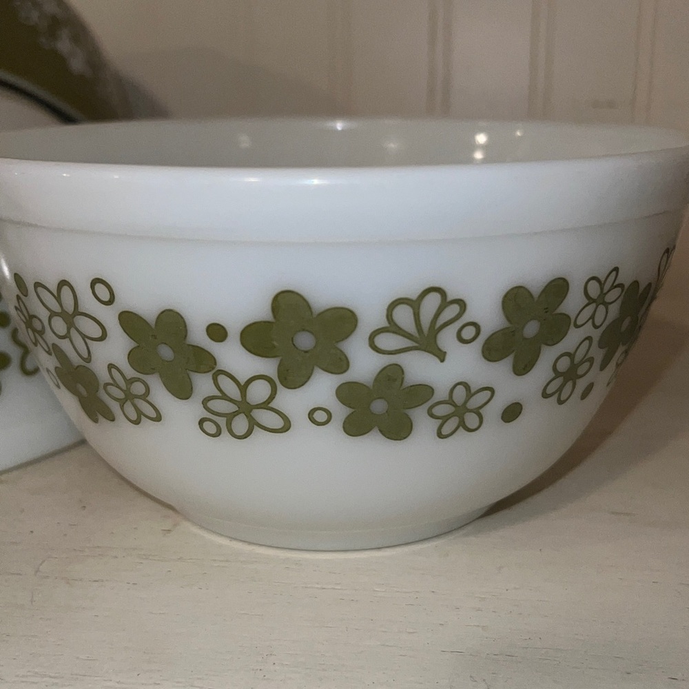 Pyrex Spring blossoms Crazy Daisy mixing bowl set 401 402 403 404 - Picture 6 of 16